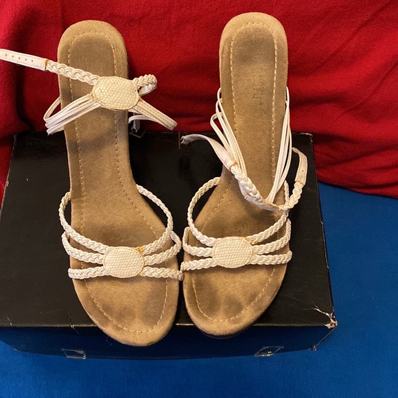 Wood platform sandals - Picture 2 of 7